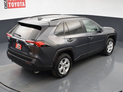 Used 2020 Toyota RAV4 XLE image 19