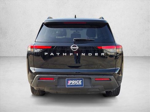 Used 2025 Nissan Pathfinder SV FWD image 6