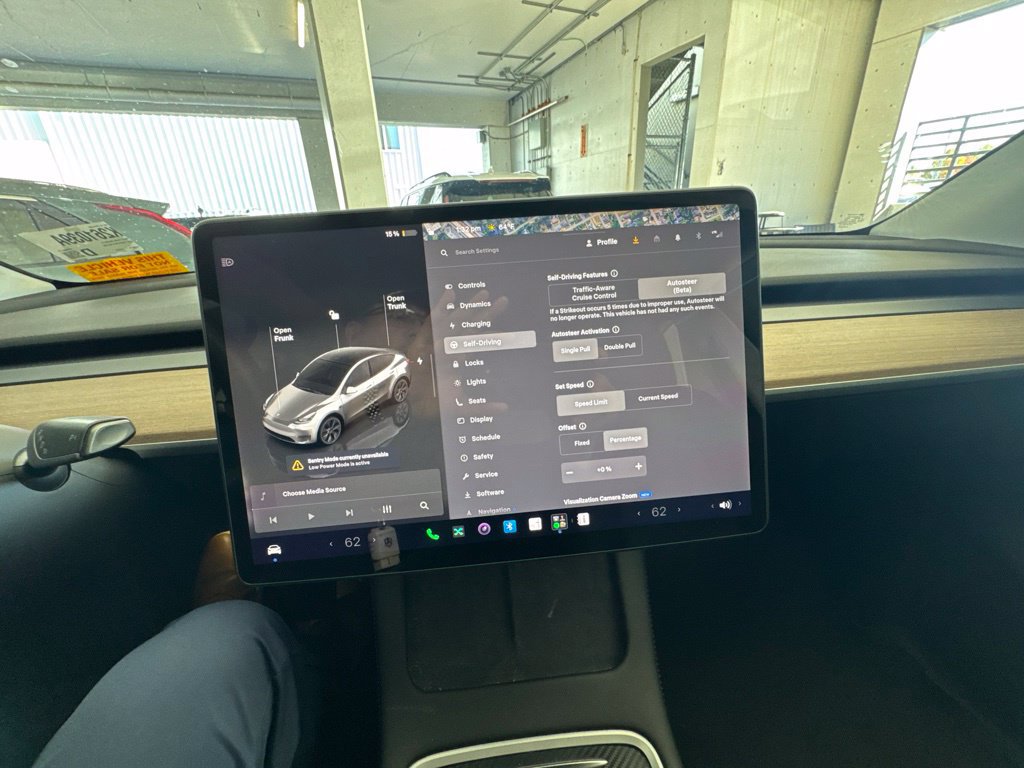 Used 2023 Tesla Model Y Long Range AWD/4WD image 12