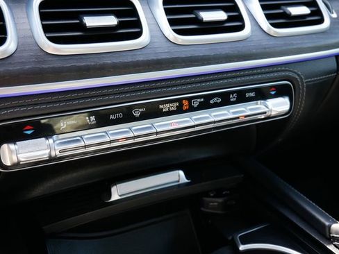 Used 2022 Mercedes-Benz GLS 450 4MATIC image 18