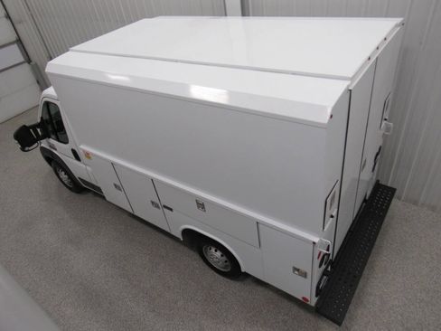 Used 2016 RAM ProMaster 2500 w/ Interior Convenience Group image 6