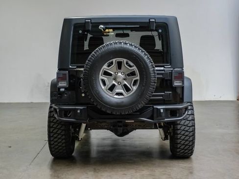 Used 2015 Jeep Wrangler Rubicon w/ Power Convenience Group AWD/4WD image 15