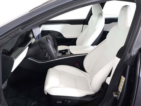 Used 2021 Tesla Model S Plaid image 32