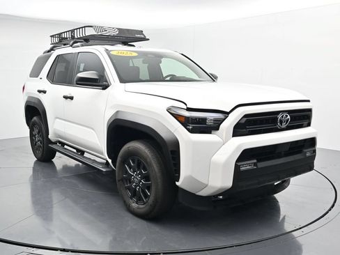 Used 2025 Toyota 4Runner SR5 AWD/4WD image 2