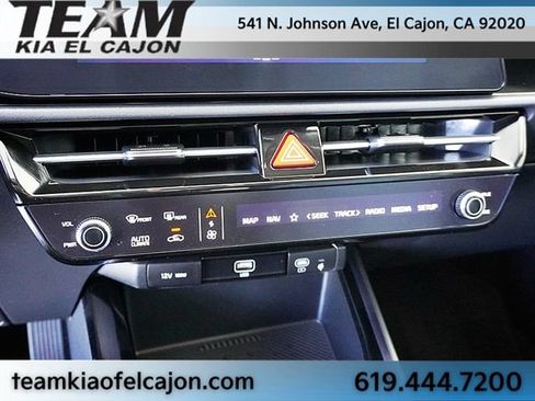 Certified 2024 Kia Niro EX FWD image 27