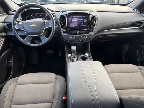 Used 2023 Chevrolet Traverse LT FWD image 23