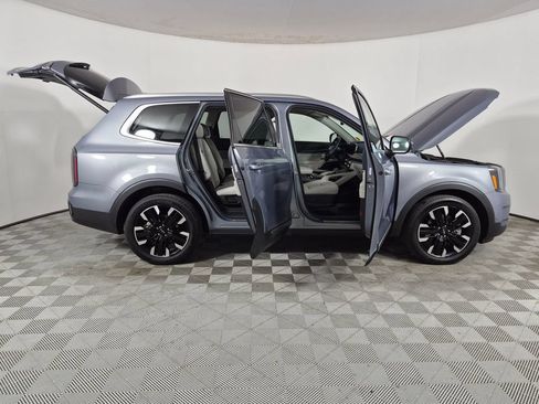 Used 2025 Kia Telluride SX w/ SX Captain's Chair Package AWD/4WD image 9