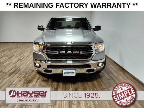 Used 2022 RAM 1500 Big Horn AWD/4WD image 3