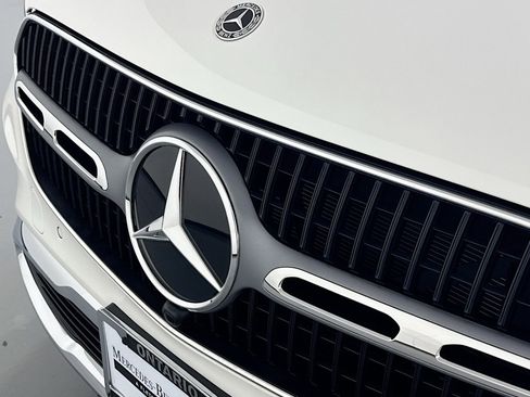 New 2026 Mercedes-Benz GLC 300 image 11