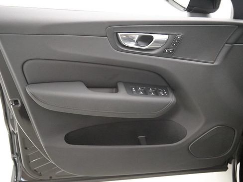 New 2026 Volvo XC60 B5 Plus w/ Protection Package Premier AWD/4WD image 10