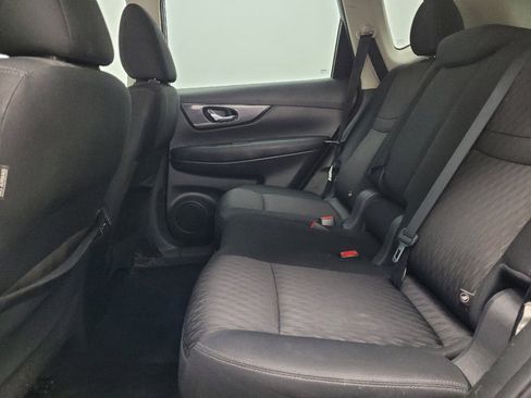 Used 2018 Nissan Rogue S FWD image 18