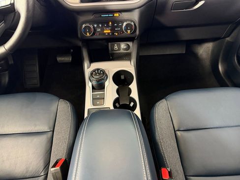 Used 2023 Ford Bronco Sport Outer Banks w/ Tech Package image 16