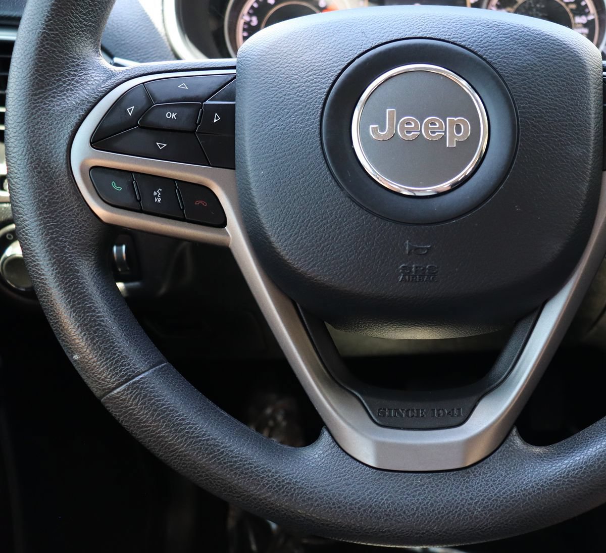 Used 2020 Jeep Cherokee Latitude FWD image 52