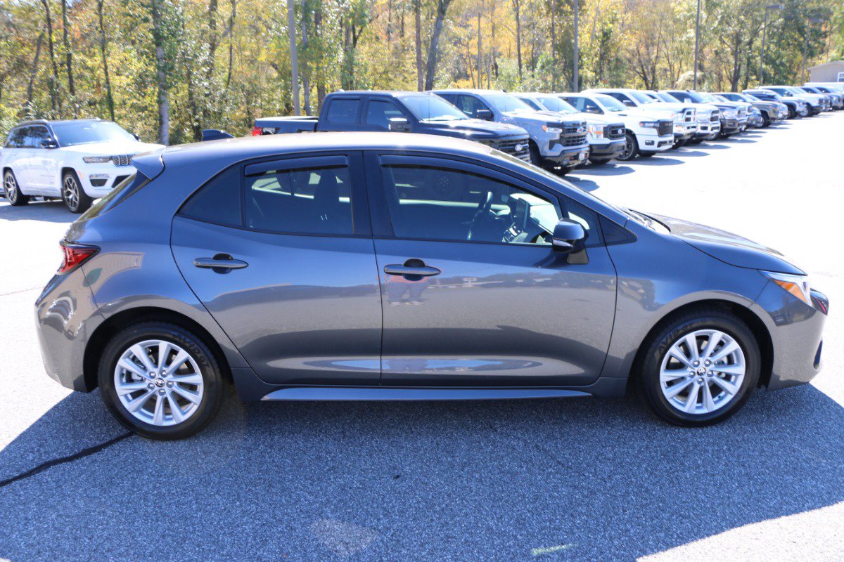 Used 2026 Toyota Corolla SE FWD image 9
