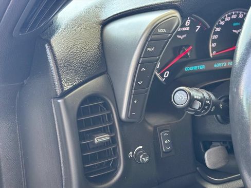Used 2006 Chevrolet Corvette Convertible w/ Preferred Equipment Group RWD image 8