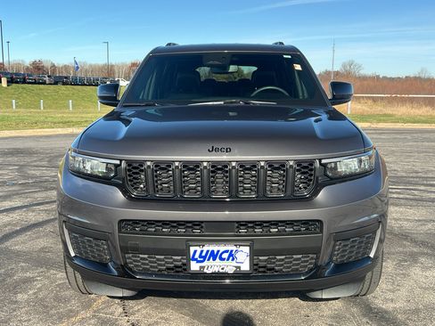 Used 2023 Jeep Grand Cherokee L Laredo image 8