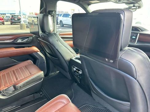 Used 2023 GMC Yukon Denali Ultimate image 25