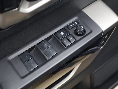 Used 2024 Toyota Tundra Limited image 12