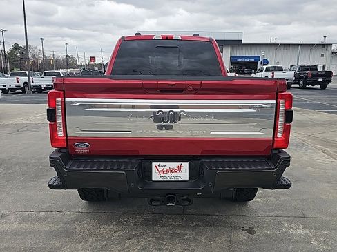 Used 2024 Ford F250 King Ranch w/ FX4 Off-Road Package image 5