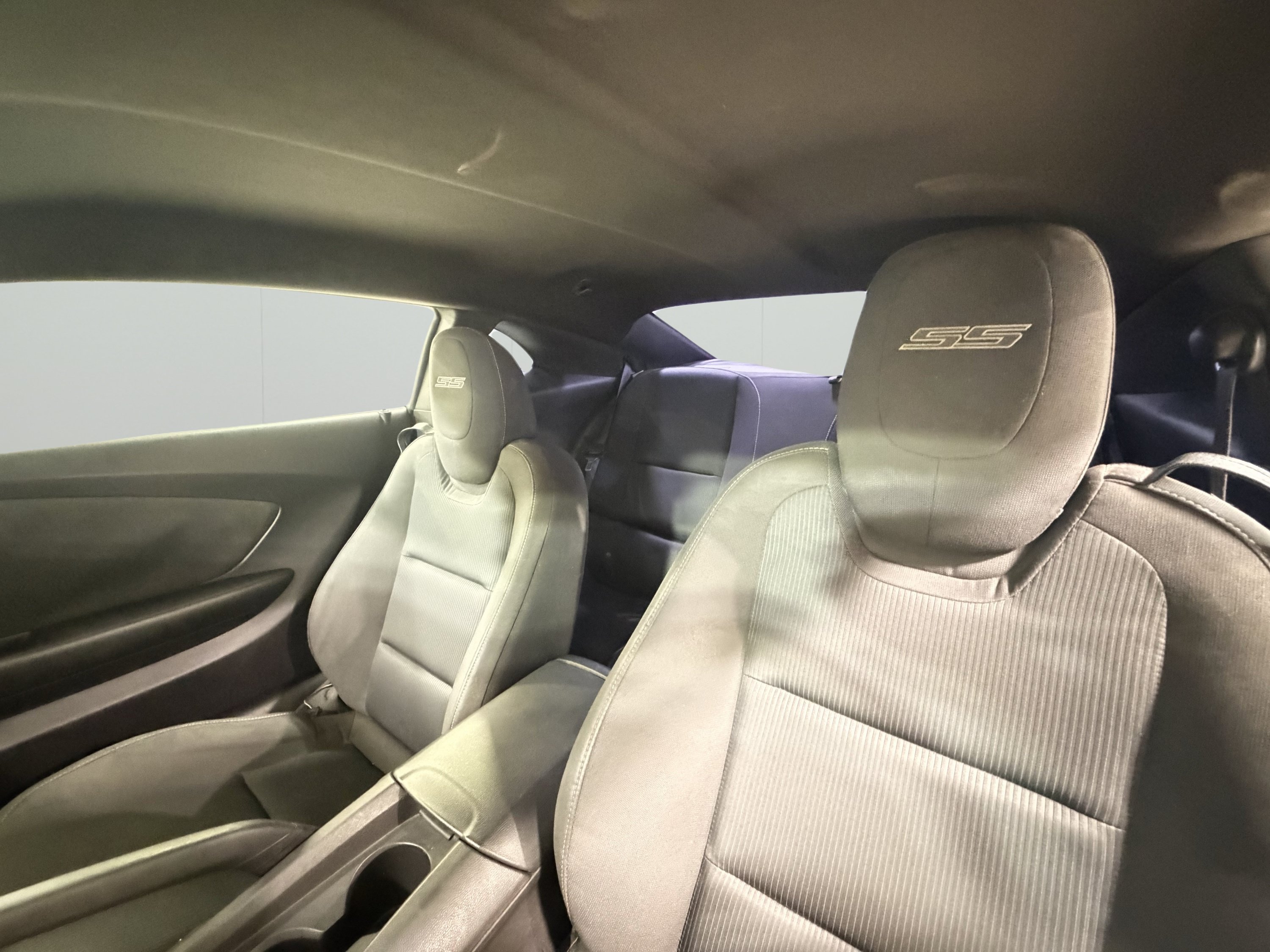 Used 2010 Chevrolet Camaro SS w/ LPO, Ground Effects Package RWD image 13