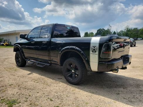 Used 2017 RAM 1500 Express w/ Black Ram 1500 Express Group AWD/4WD image 4