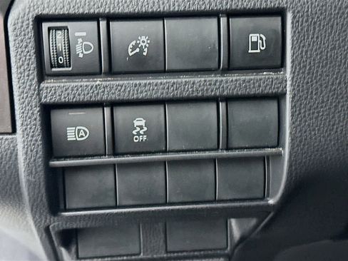 Used 2025 Toyota 4Runner SR5 image 17