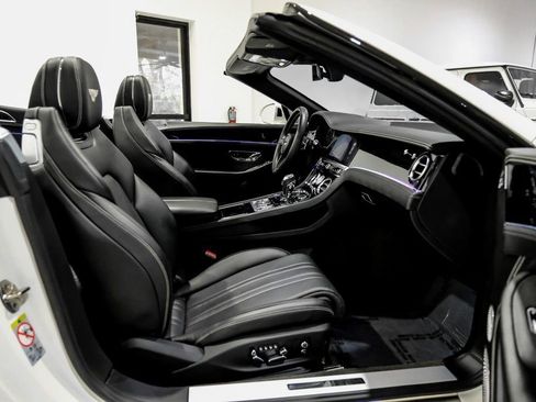 Used 2020 Bentley Continental GT image 38