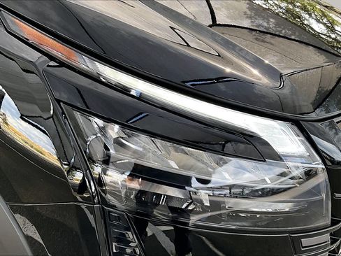 New 2026 Nissan Pathfinder SL FWD image 13