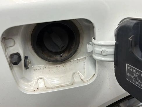 Used 2015 INFINITI Q50 RWD image 30