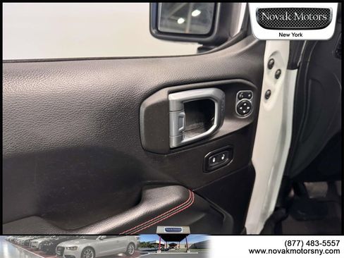 Used 2021 Jeep Wrangler Unlimited Rubicon image 12