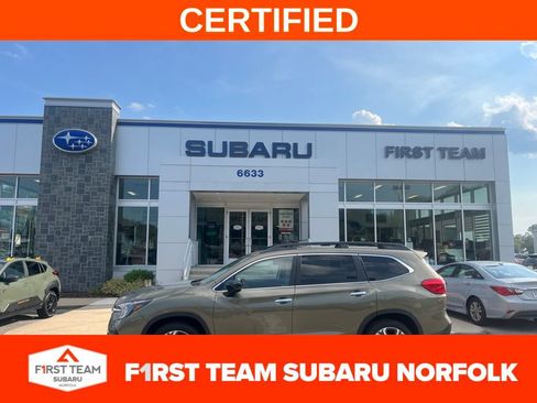 Used 2025 Subaru Ascent Touring AWD/4WD image 1
