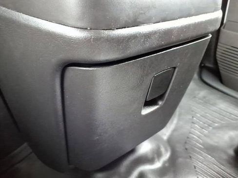 Used 2022 Chevrolet Express 2500 w/ Driver Convenience Package image 32