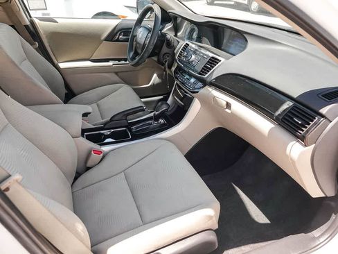 Used 2016 Honda Accord LX image 15