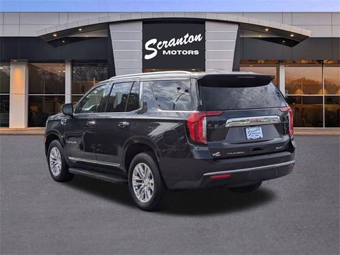 Used 2023 GMC Yukon SLT image 3