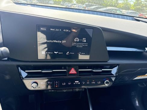 New 2026 Kia Niro LX FWD image 9