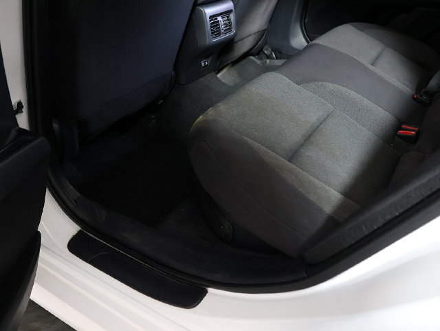 Used 2025 Toyota Camry LE FWD image 26