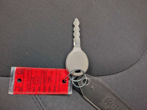 Used 2016 Jeep Wrangler Unlimited Sport w/ Connectivity Group image 32