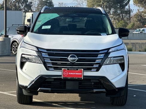 New 2026 Nissan Rogue Platinum w/ Tech Package AWD/4WD image 9