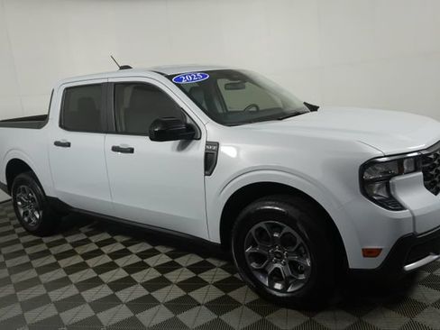 Certified 2025 Ford Maverick XLT w/ XLT Luxury Package FWD image 1