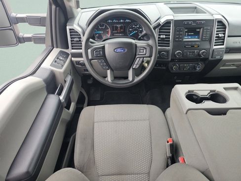 Certified 2017 Ford F250 XLT w/ XLT Value Package image 11