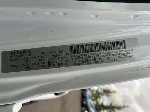 Used 2020 Jeep Wrangler Unlimited Sahara image 35