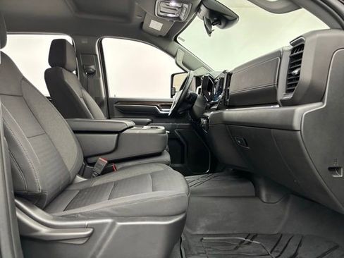 Used 2024 Chevrolet Silverado 2500 LT w/ Convenience Package image 34