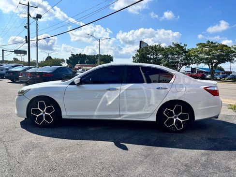 Used 2015 Honda Accord Sport image 6