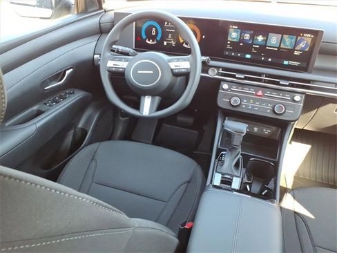 New 2026 Hyundai Tucson SE image 4
