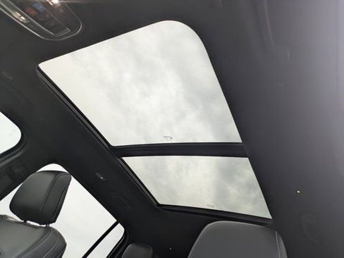 New 2026 Jeep Grand Cherokee L Limited w/ Limited Altitude Package RWD image 23
