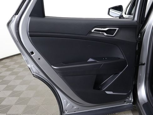 Used 2024 Kia Sportage LX image 22