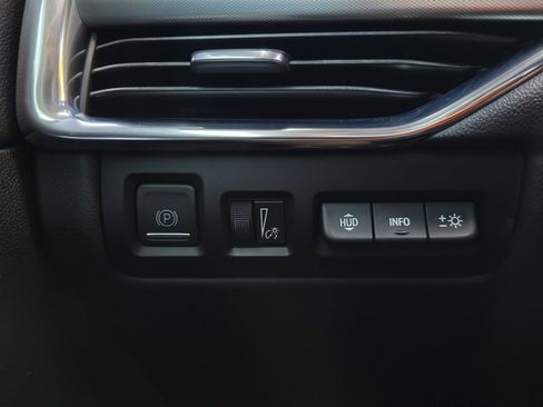 Used 2019 Cadillac XT4 Premium Luxury w/ Technology Package image 25