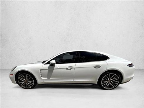 Used 2023 Porsche Panamera image 6