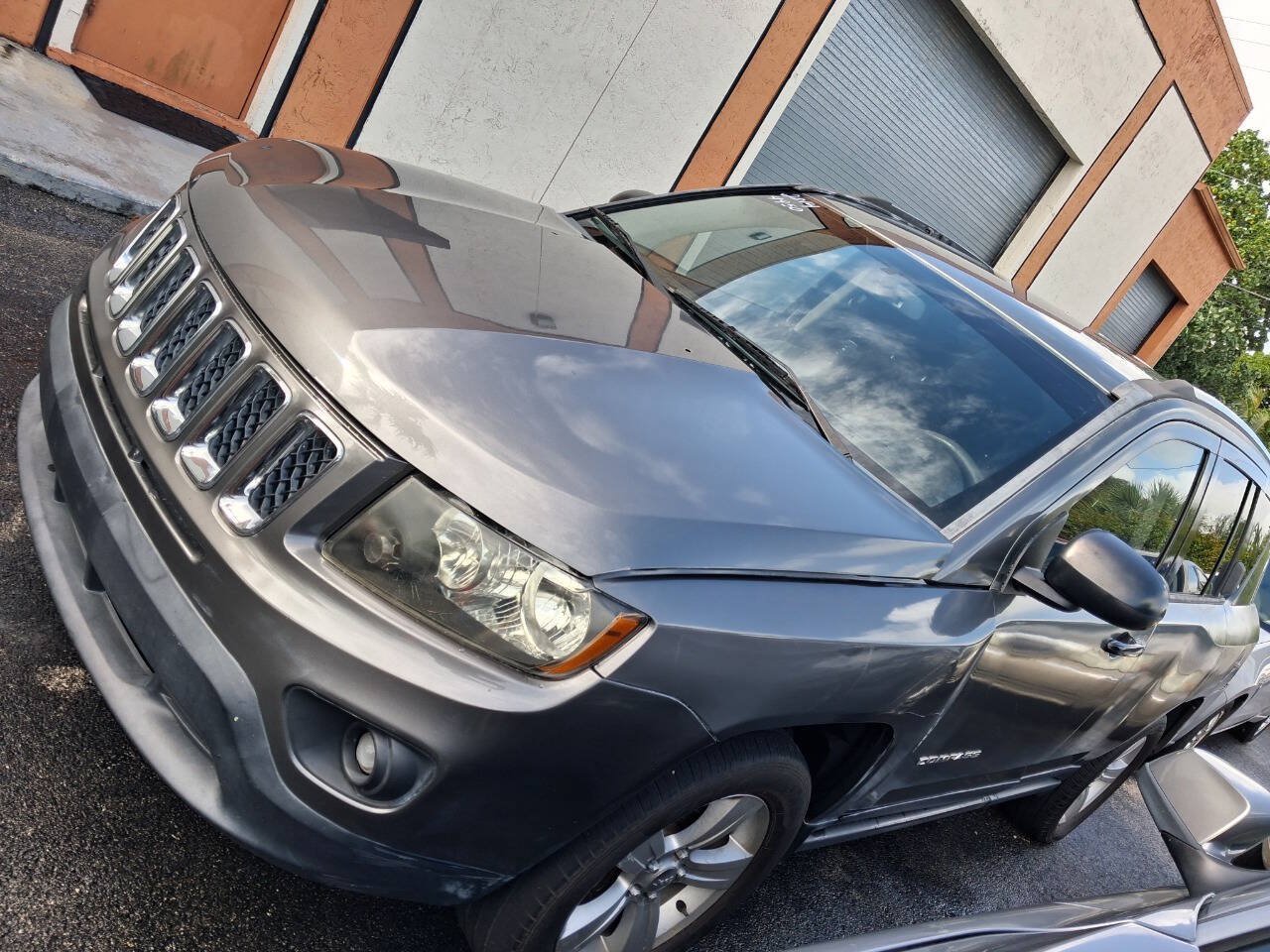 Used 2014 Jeep Compass Sport FWD image 4
