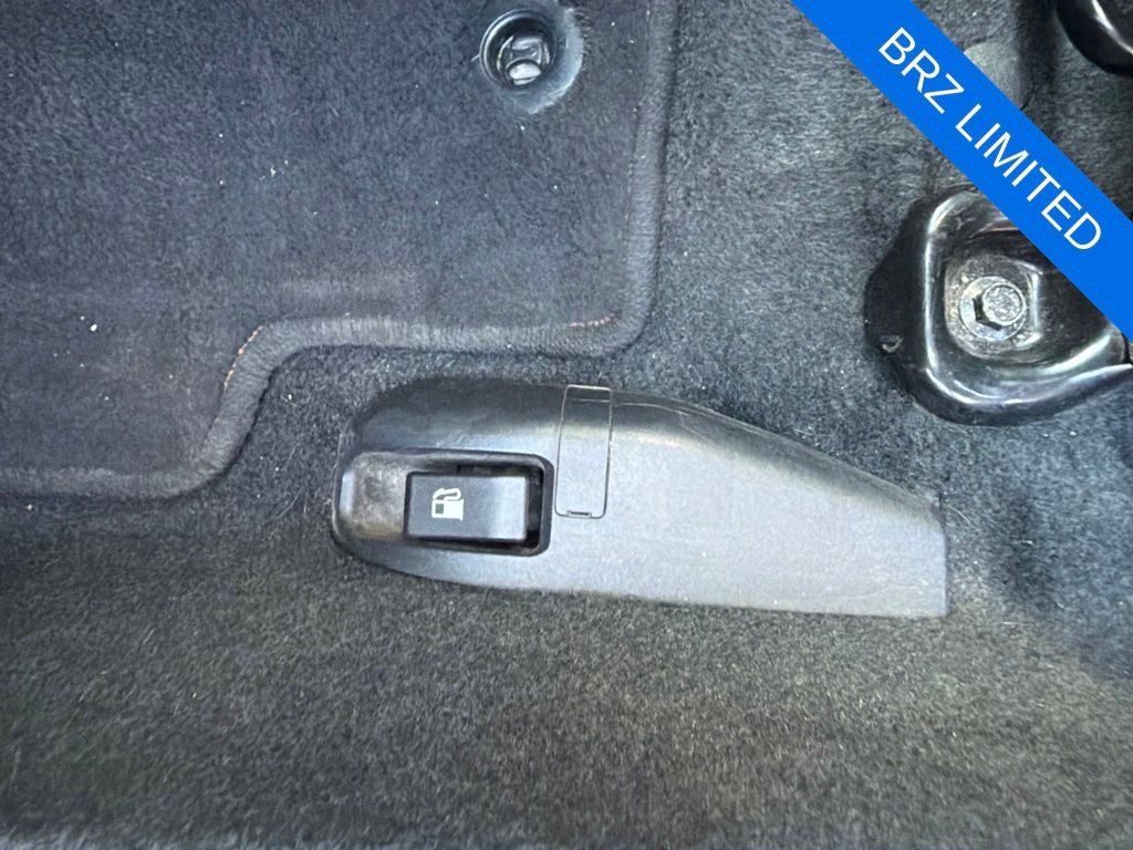 Used 2020 Subaru BRZ Limited RWD image 12
